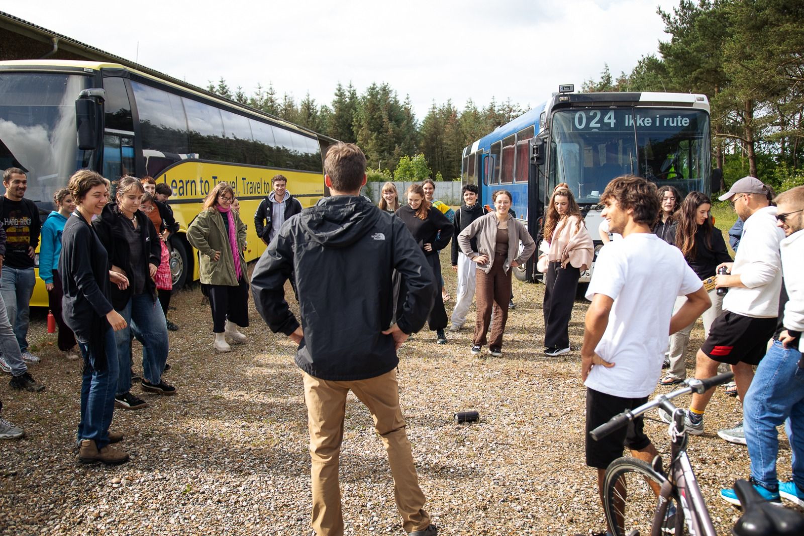 Learning by Bussing visual